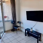 With Balcony, شقة نيوس