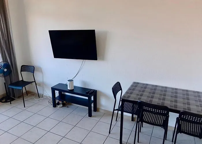 With Balcony, Appartement Neuss