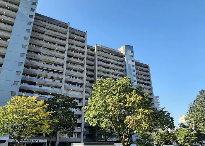 Appartement With Balcony, Neuss