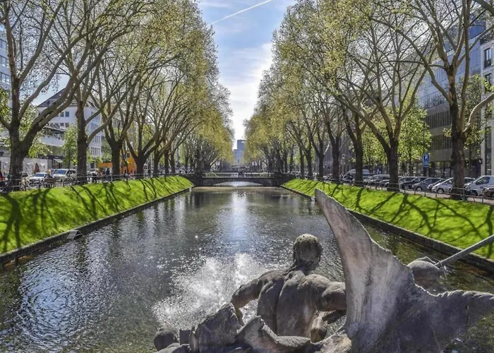 With Balcony, Appartement Neuss